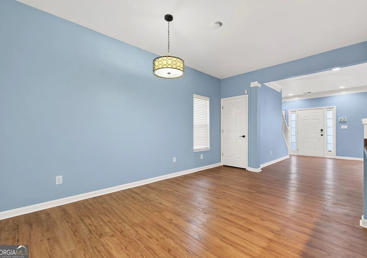3 bed, 2.5 bath, 1552 sqft, $1,895 — Photo 2