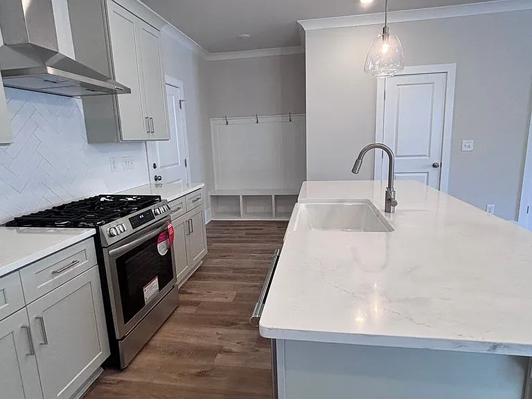 4638 Dogwood Pl — Photo 8