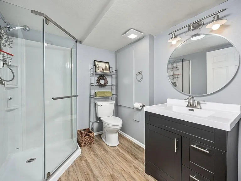 387 Oak Ln — Photo 8