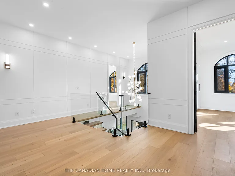 499 Rebecca St — Photo 20