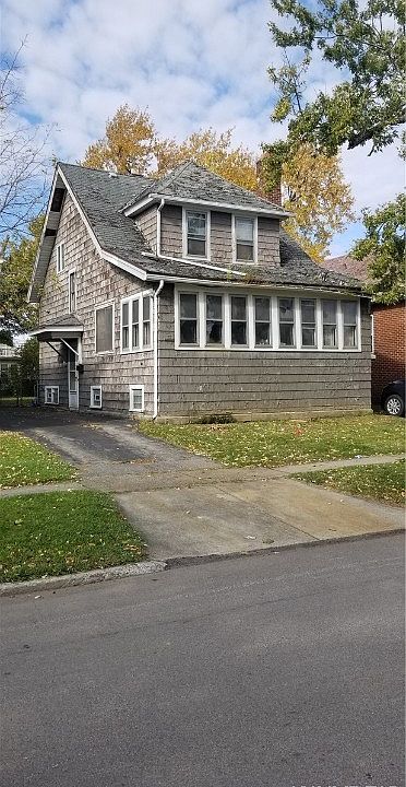 1st image of 52 Hawthorne Ave