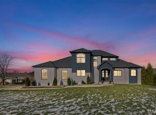 1633 Timber Rdg, Columbia, IL 62236