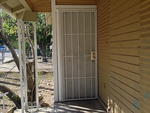 3rd image of 1509 Amestoy St