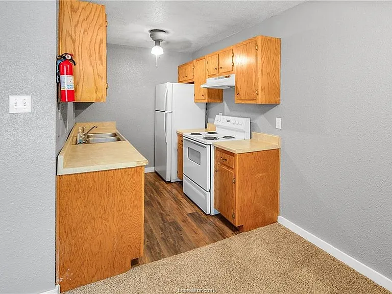 1601 Brentwood Dr #A — Photo 15
