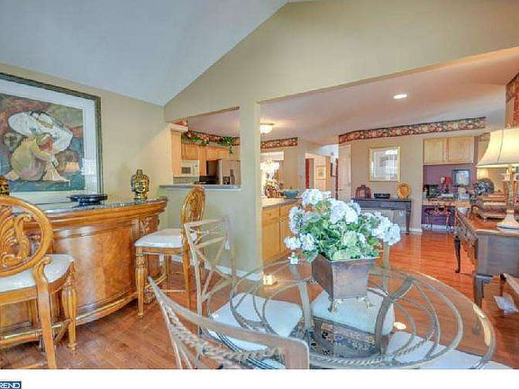 Breakfast Room