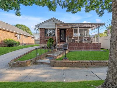 17114 68th Ave, Flushing, NY, 11365