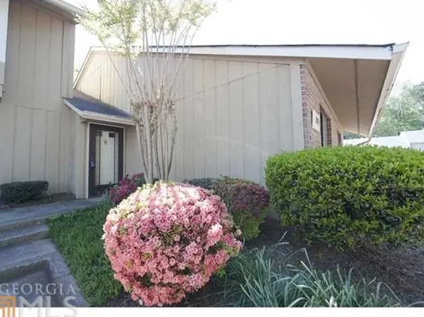 2035 Powers Ferry Trce, Marietta, GA 30067