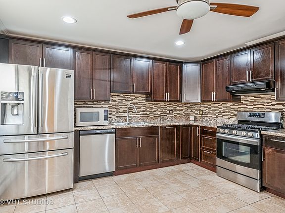 4th image of 4558 N Milwaukee Ave APT D