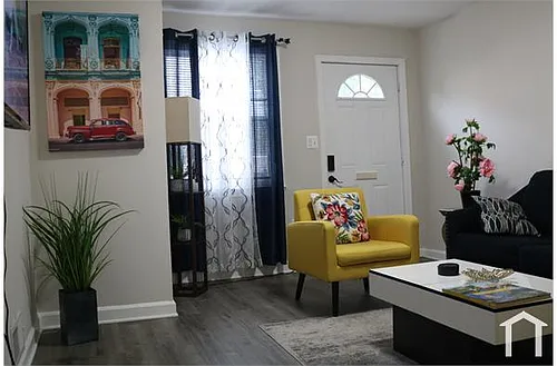 1607 Levis St NE #1 Photo 1
