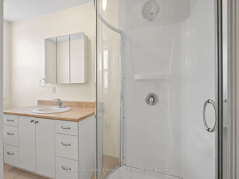 135 Concord St S #3 — Photo 26