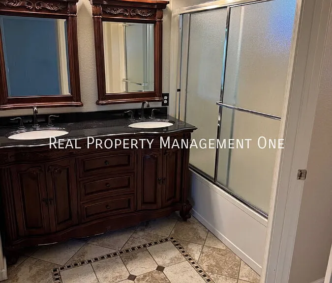 1185 Shadowcliff Ct — Photo 16