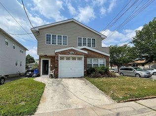72 Ebbitts St, Staten Island, NY 10306