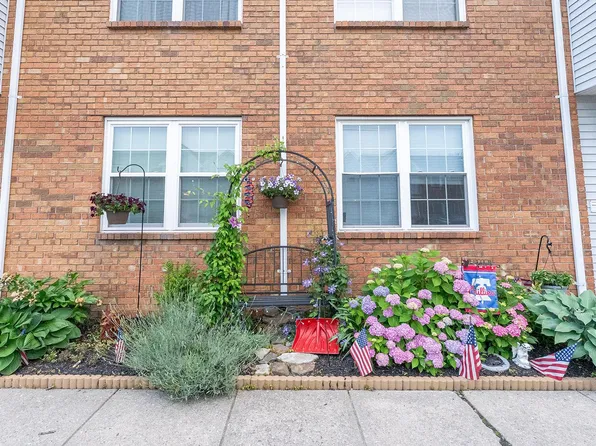 409 Dove Ct, Lumberton, NJ 08048