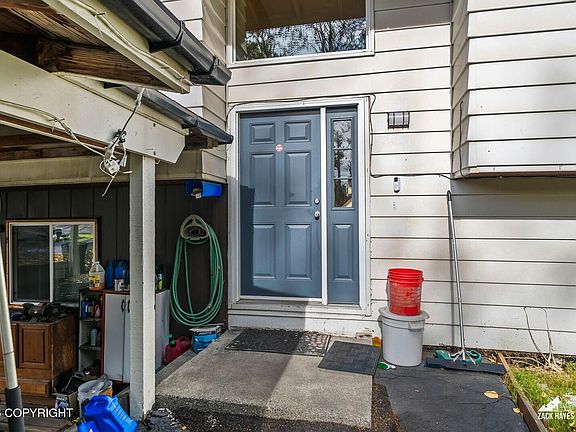 4th image of 1101 W 53rd Ave