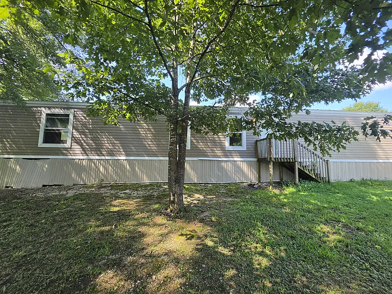 Swan Lake - Rent to Own — Photo 95