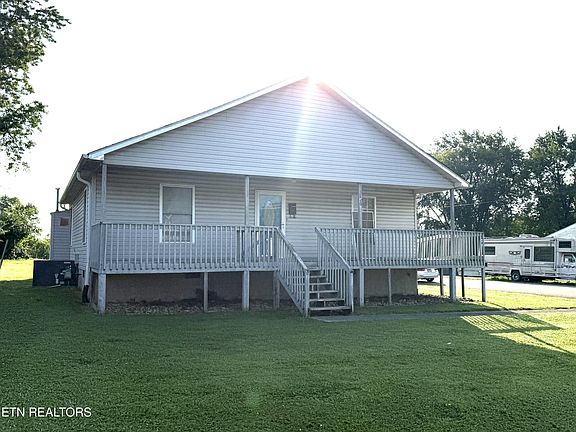 2nd image of 3100 Rector St