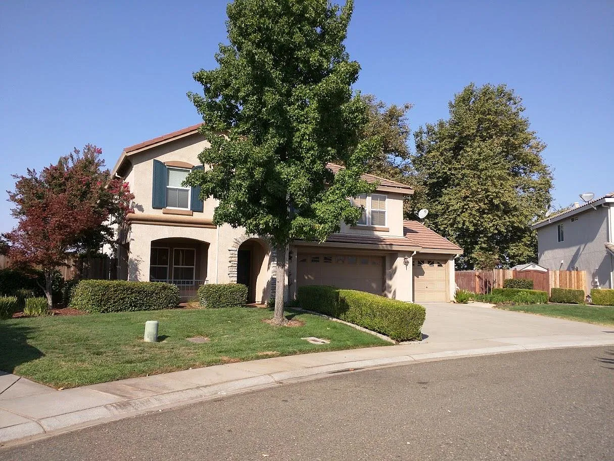 4549 Rosecliff Cir photo 1