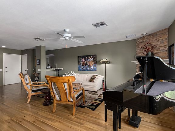 4th image of 12734 W Ashwood Dr
