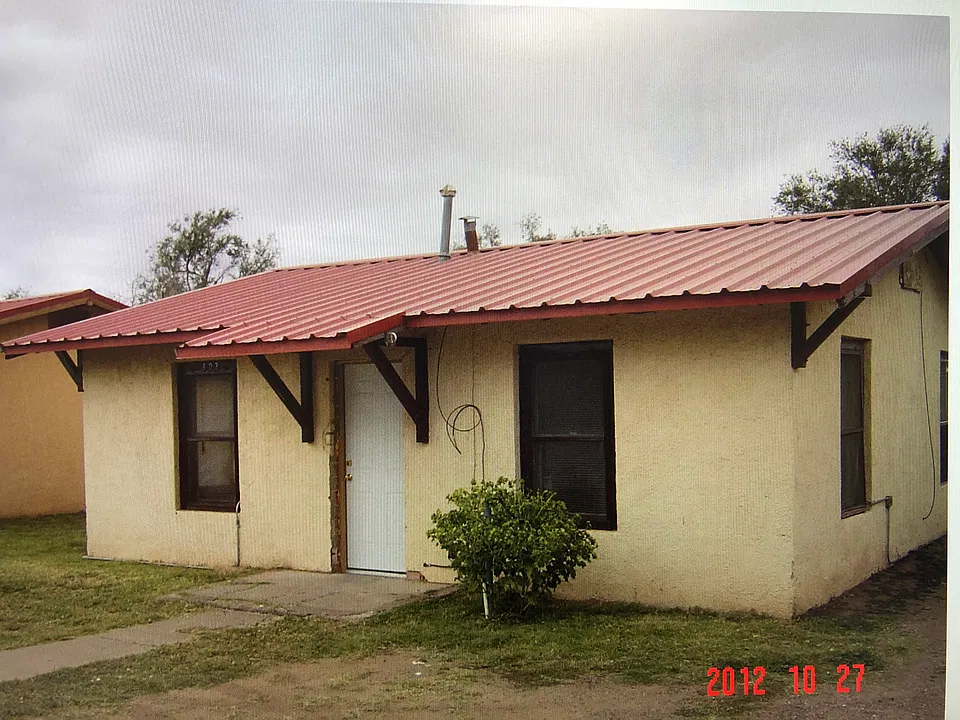 605 E Ave E