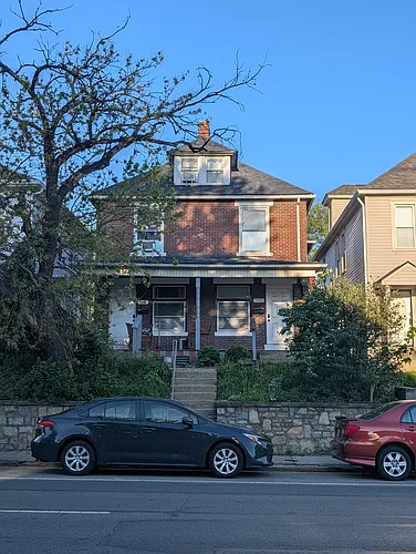 1378 Summit St Photo 1