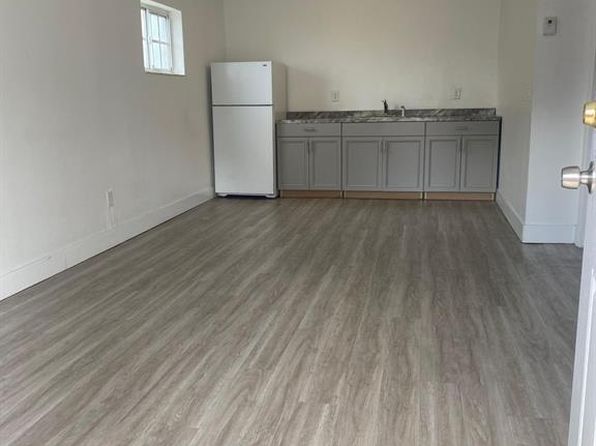 17131 NW 44th Ave