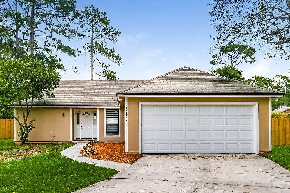 3 bed, 2.0 bath, 1334 sqft, $2,445 — Photo 1