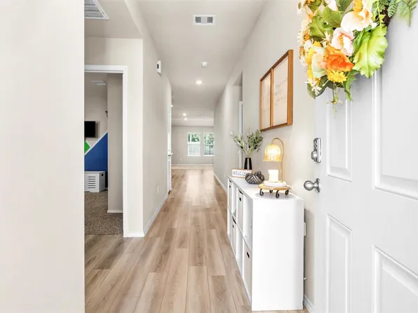 312 Pecos Dr, Huntsville, TX 77340