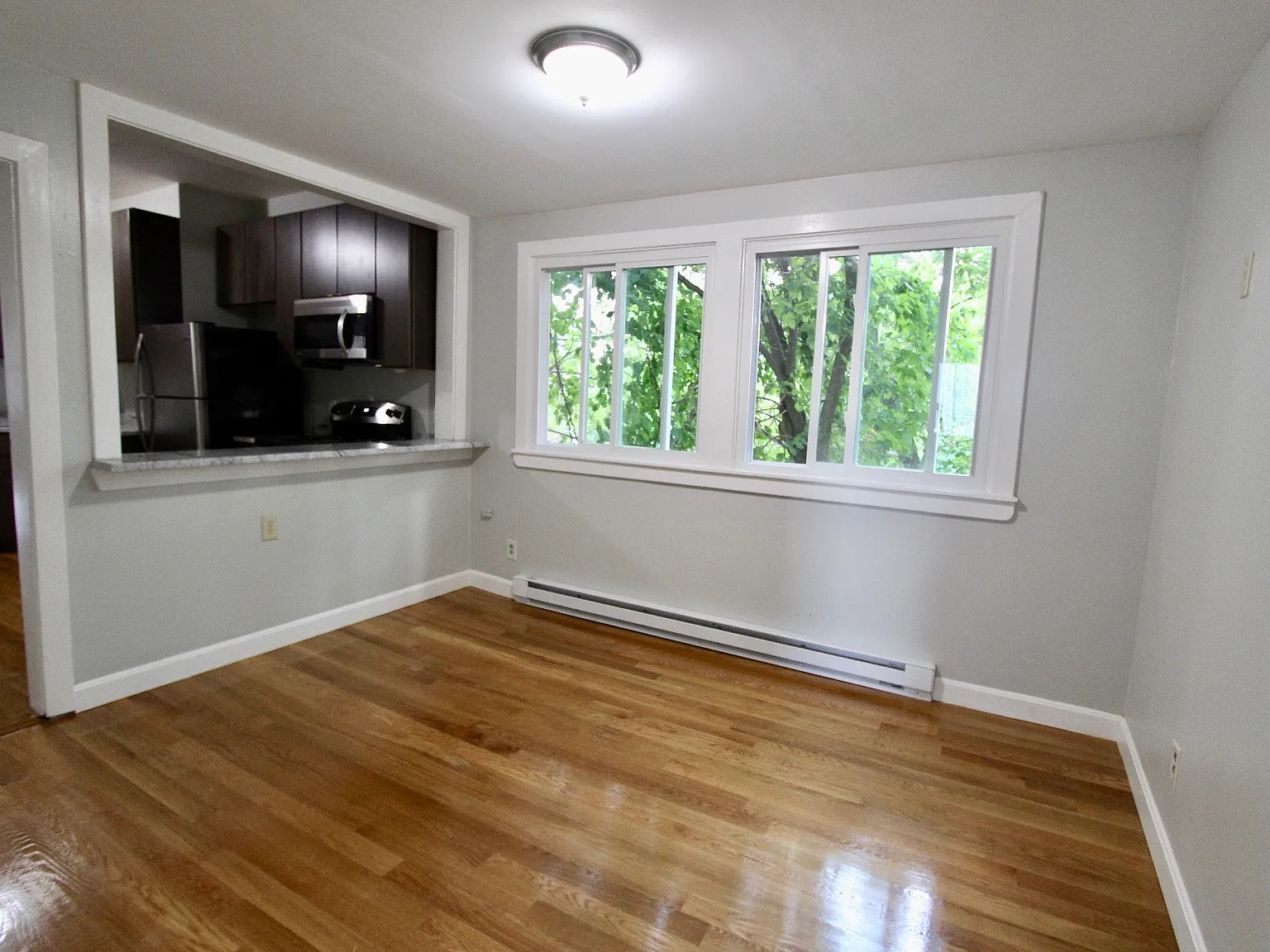94 East Cottage Street Apartments — Photo 2