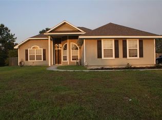 307 Rainbow Ln, Woodbine, GA 31569
