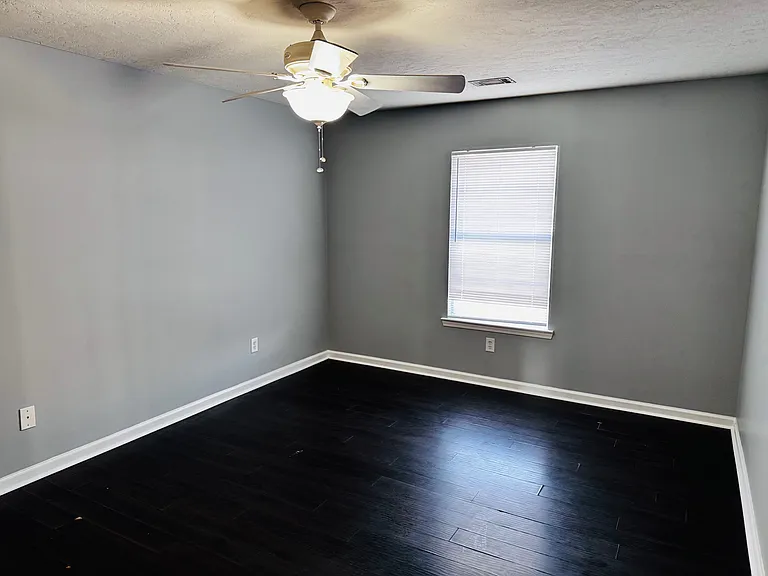 420 Londonberry Dr — Photo 9