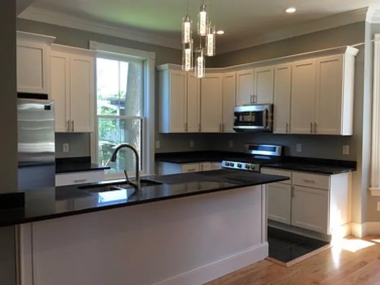 95 Upland Rd — Photo 2