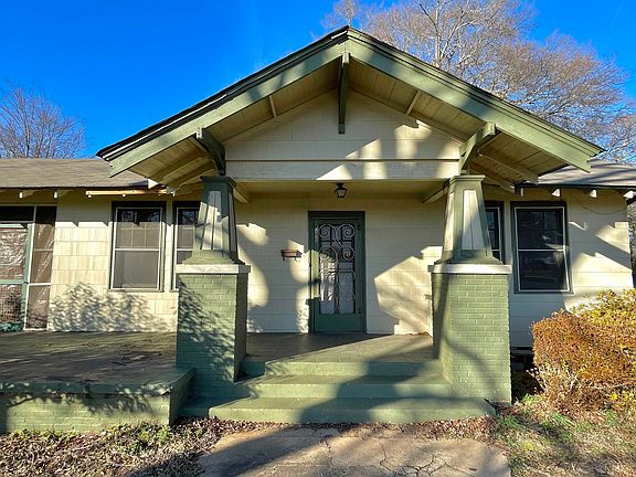 2nd image of 298 E Fremont Ave