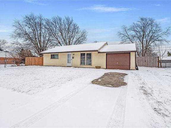 3rd image of 6531 Oak Hill Dr
