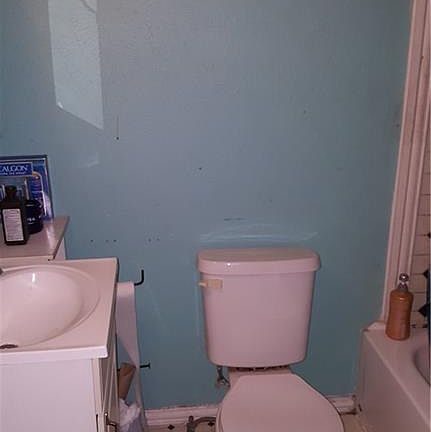 4th image of 1338 Gaylord Dr