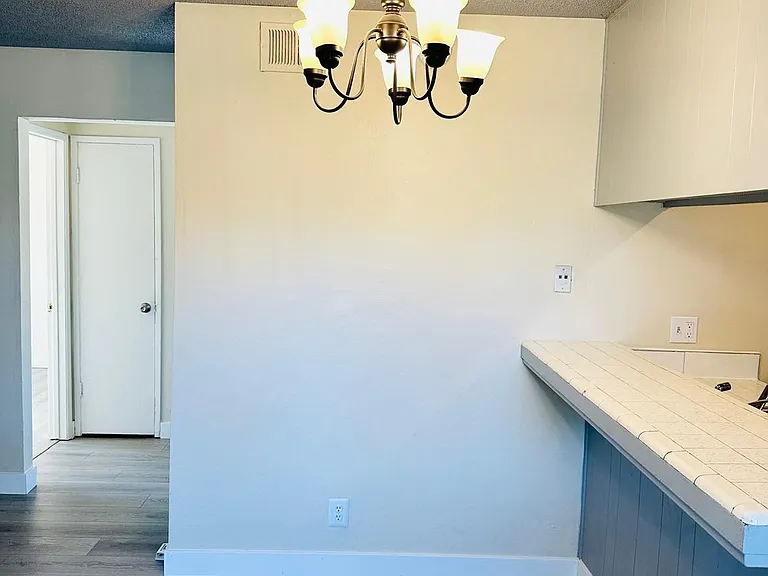 1 La Pera Ct — Photo 3