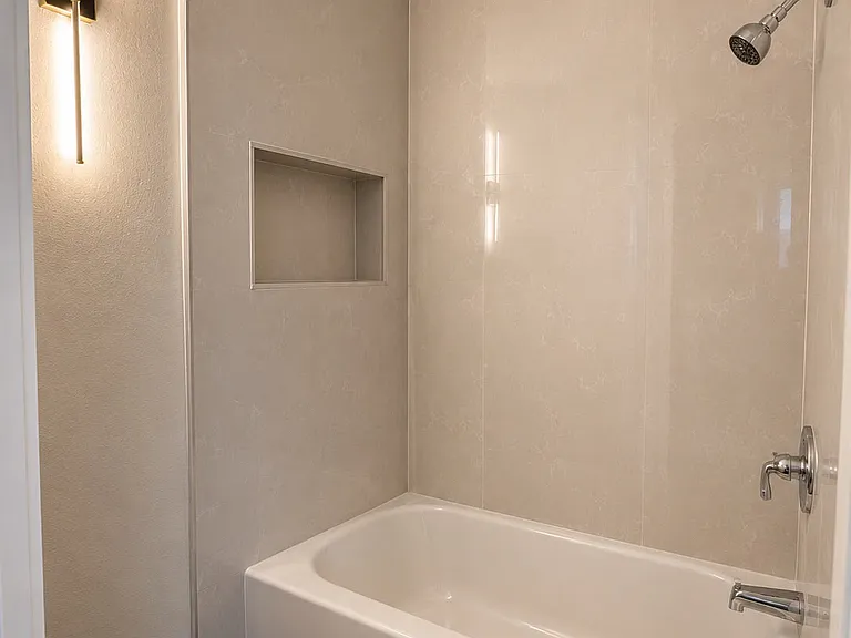 6310 Robin Frst — Photo 15