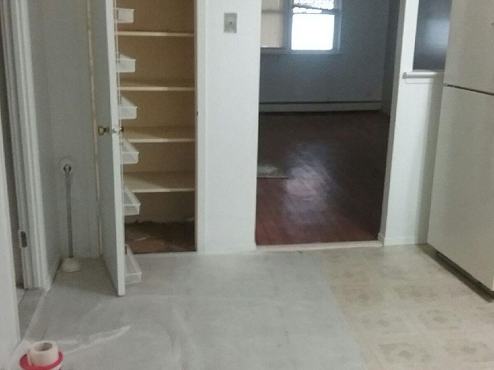 2nd image of 2425 E 2nd St #1