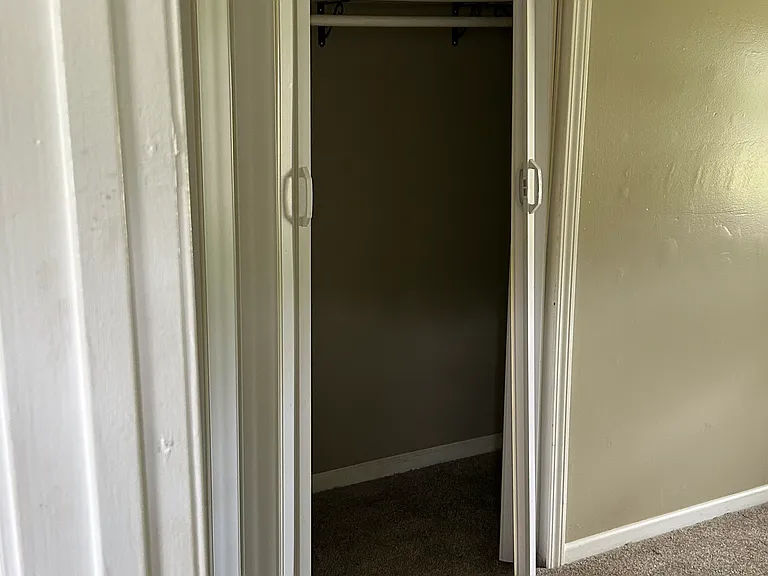4511 W G Dr — Photo 11