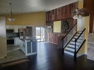 1003 Ash Grove St, Harrisburg, SD 57032