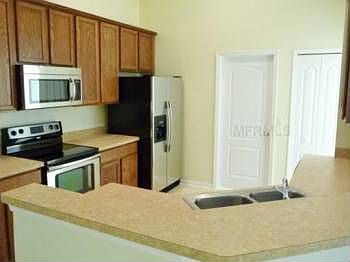 5th image of 2500 Holly Pine Cir