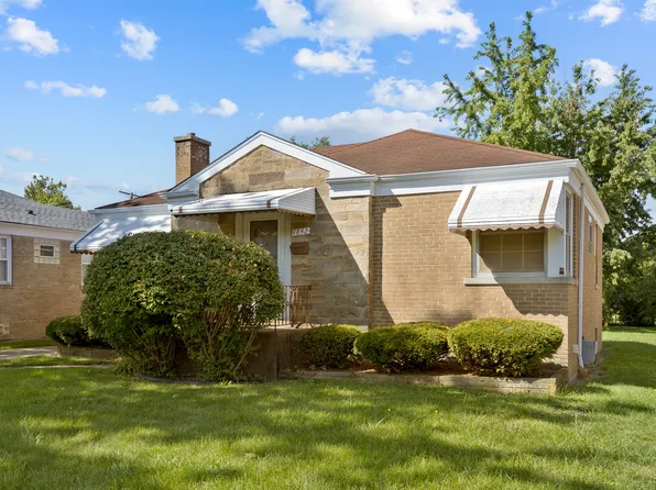 1842 Hull Ave, Westchester, IL 60154
