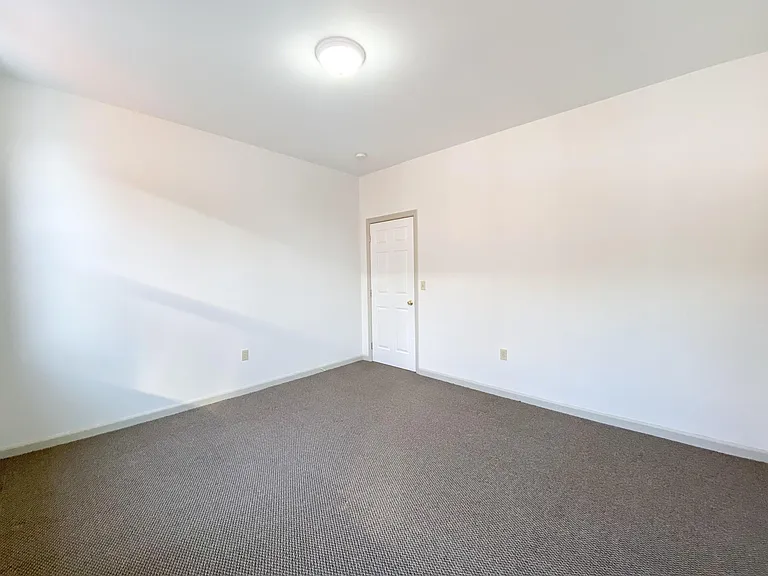 698 Broad St #301 — Photo 8