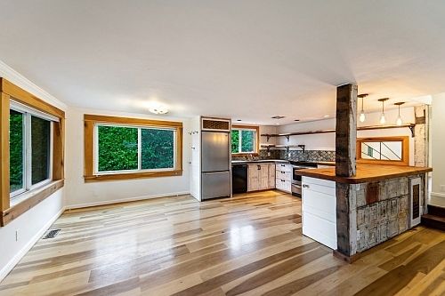 Living Room/Dining/Kitchen
