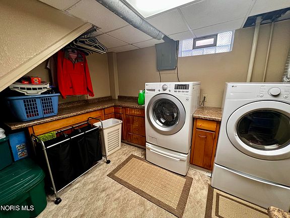 4th image of 212 E Indiana Ave