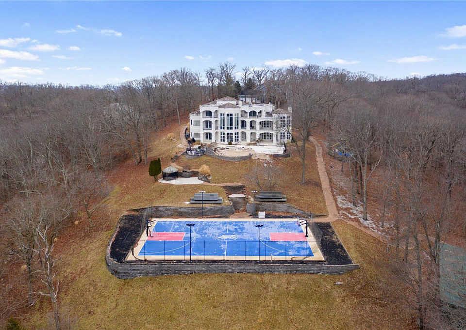 17329 Hidden Valley Dr, Eureka, MO 63025 | Zillow