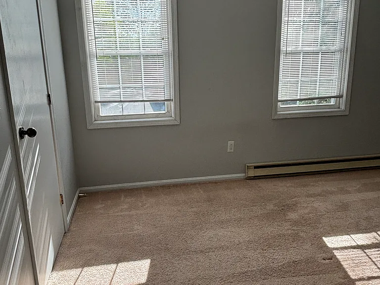243 Twin Oaks Ter — Photo 33