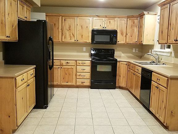5th image of 224 W Crescent View Ln N #102