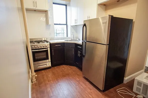 Rented by Lofts and Flats LLC | media 5