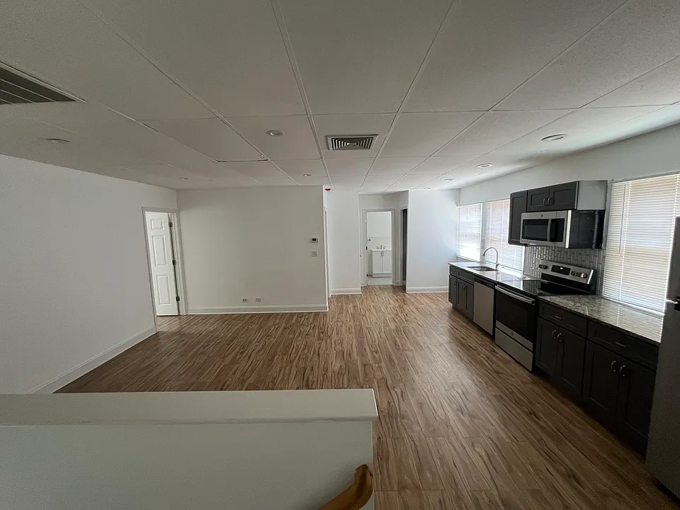 168 West Ave #2B