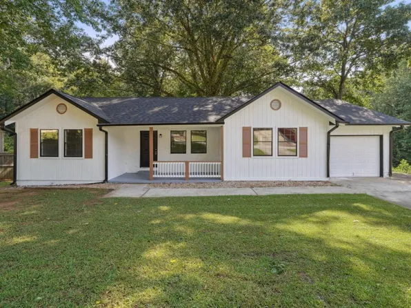 8190 Freestone Dr, Jonesboro, GA 30236